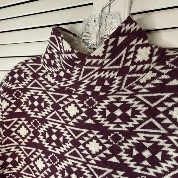 Duluth Women Mock Turtleneck Purple White Aztec Print Sweater S’no Sweat Medium - Picture 9 of 16